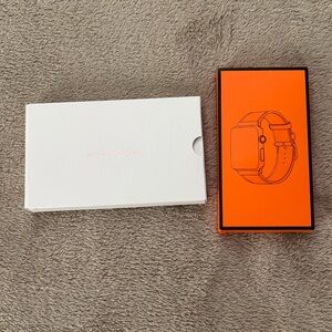 NWT - Lot of 2 Apple Watch Bands - 38/40